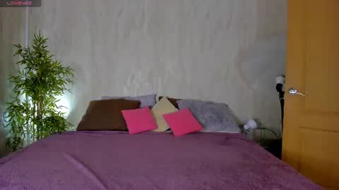 Snapshot of sandra_rosss chatting on July 14, 2026, 9:14 am Sandra online show from July 14, 2026, 9:14 am