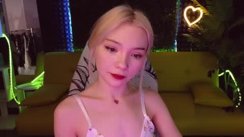 Sandy  online show from January 31, 2025, 1:11 am