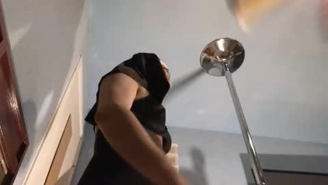 Sandra online show from March 15, 2026, 6:08 am