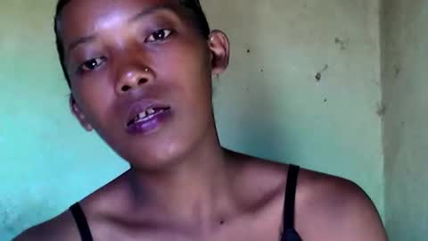 sandrine718 online show from February 9, 2026, 6:39 am