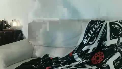 Sandro online show from December 4, 2025, 9:56 pm