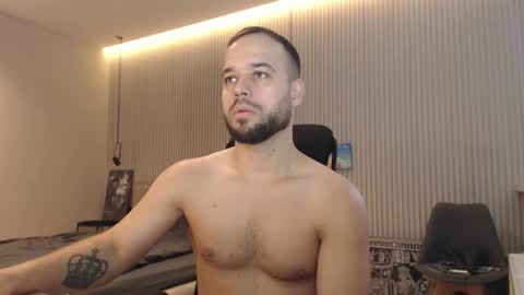 DeAlex online show from October 27, 2025, 9:35 am