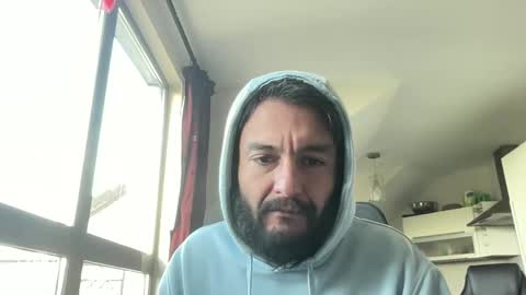 Sandro Andersom online show from December 22, 2024, 11:54 am