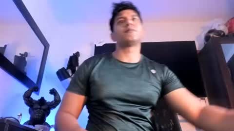 sandrolatino online show from July 2, 2026, 4:07 am