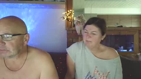 Snapshot of sanroom chatting on November 1, 2025, 1:46 pm sanroom online show from November 1, 2025, 1:46 pm