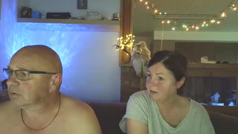 Snapshot of sanroom chatting on November 13, 2025, 3:22 pm sanroom online show from November 13, 2025, 3:22 pm