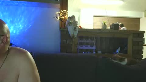 Snapshot of sanroom chatting on December 19, 2025, 3:52 pm sanroom online show from December 19, 2025, 3:52 pm