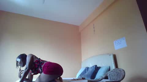 santalicious online show from March 27, 2026, 8:37 am