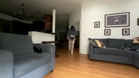 Snapshot of santanacd chatting on November 28, 2025, 6:38 am Santana online show from November 28, 2025, 6:38 am