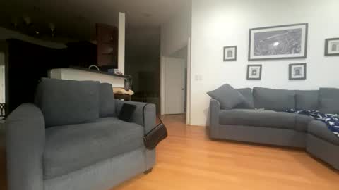 Snapshot of santanacd chatting on March 30, 2026, 4:24 am Santana online show from March 30, 2026, 4:24 am