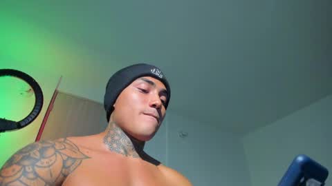 Snapshot of santi__ferrer chatting on April 30, 2026, 2:51 am Santi Ferrer online show from April 30, 2026, 2:51 am