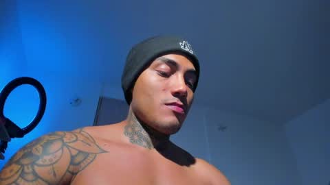 Snapshot of santi__ferrer chatting on May 12, 2026, 4:42 am Santi Ferrer online show from May 12, 2026, 4:42 am