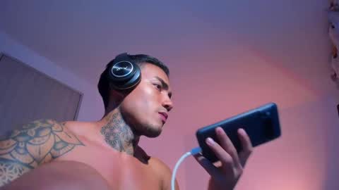 Snapshot of santi__ferrer chatting on May 29, 2026, 4:32 am Santi Ferrer online show from May 29, 2026, 4:32 am