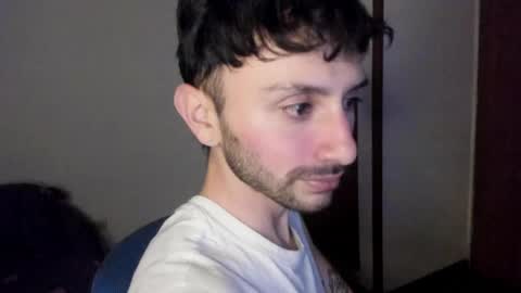 Snapshot of santi_mateo chatting on March 8, 2025, 4:12 am Santi online show from March 8, 2025, 4:12 am