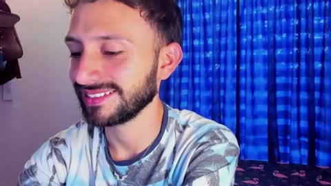 Snapshot of santi_mateo chatting on June 22, 2026, 6:05 pm Santi online show from June 22, 2026, 6:05 pm