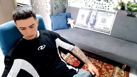 Snapshot of santi_ss chatting on February 12, 2026, 2:45 pm santi_ss online show from February 12, 2026, 2:45 pm