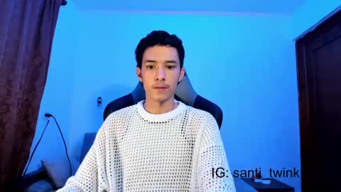 santi_twink19 online show from December 15, 2024, 11:01 am