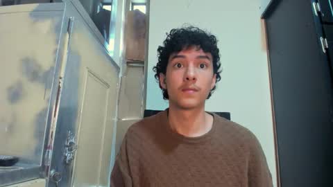 santi_twink19 online show from November 12, 2025, 8:19 pm