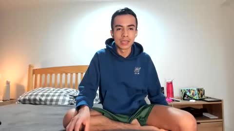 Snapshot of santiago0ne chatting on November 8, 2025, 7:01 pm santiago0ne online show from November 8, 2025, 7:01 pm