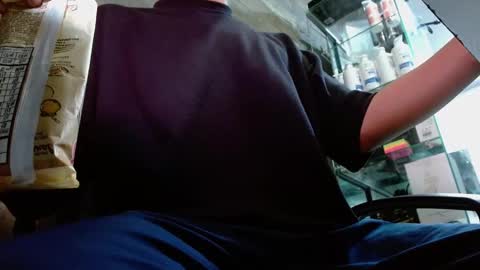 santi online show from November 24, 2025, 6:51 pm