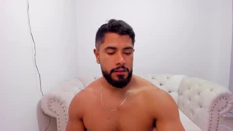 Snapshot of santiago_huntt chatting on December 12, 2024, 8:43 pm santiago_huntt online show from December 12, 2024, 8:43 pm