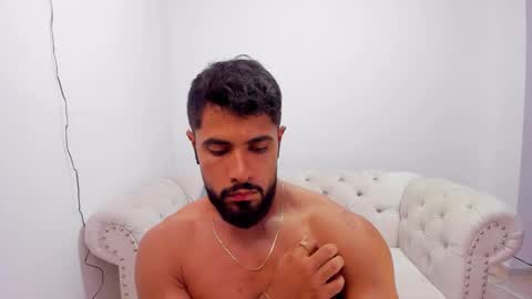 Snapshot of santiago_huntt chatting on December 12, 2024, 11:47 pm santiago_huntt online show from December 12, 2024, 11:47 pm