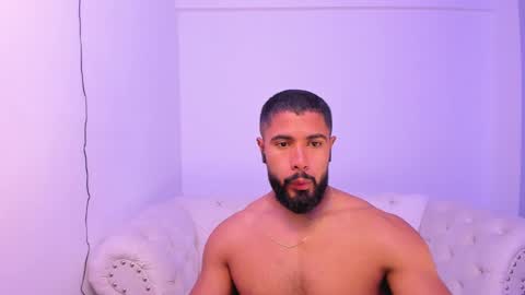 Snapshot of santiago_huntt chatting on January 18, 2025, 1:08 pm santiago_huntt online show from January 18, 2025, 1:08 pm