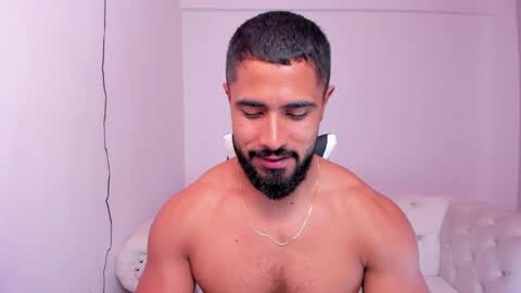 Snapshot of santiago_huntt chatting on March 7, 2025, 11:16 pm santiago_huntt online show from March 7, 2025, 11:16 pm