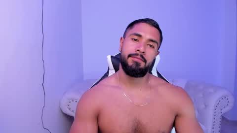 Snapshot of santiago_huntt chatting on March 10, 2025, 9:40 pm santiago_huntt online show from March 10, 2025, 9:40 pm