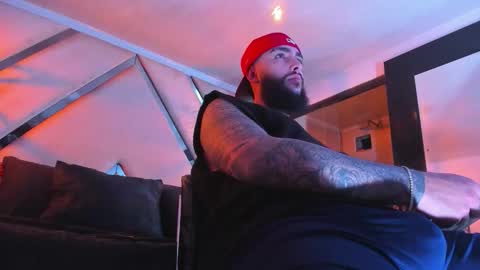 Snapshot of santiagohincapiie chatting on February 26, 2026, 4:55 am Santiago Hincapiie online show from February 26, 2026, 4:55 am