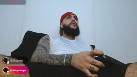 Santiago Hincapiie online show from April 7, 2026, 2:23 am