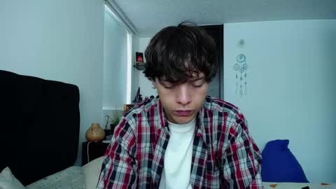 Snapshot of santii_rose chatting on December 20, 2024, 6:45 pm Santii online show from December 20, 2024, 6:45 pm