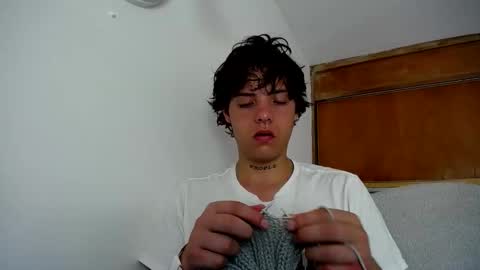 Snapshot of santii_rose chatting on January 5, 2025, 2:30 pm Santii online show from January 5, 2025, 2:30 pm