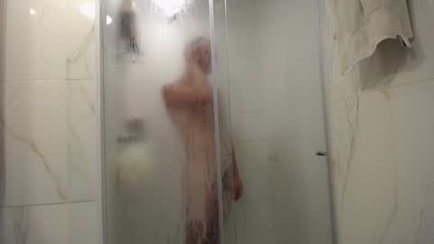 Snapshot of santii_rose chatting on October 6, 2025, 1:19 pm Santii online show from October 6, 2025, 1:19 pm