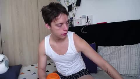 Snapshot of santii_rose chatting on October 13, 2025, 1:22 pm Santii online show from October 13, 2025, 1:22 pm