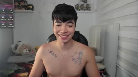 Snapshot of santy7u7 chatting on March 21, 2026, 1:26 pm Mr. Santiago online show from March 21, 2026, 1:26 pm