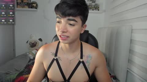 Snapshot of santy7u7 chatting on April 5, 2026, 1:41 pm Mr. Santiago online show from April 5, 2026, 1:41 pm
