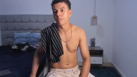 santy_stump online show from February 17, 2026, 11:33 pm