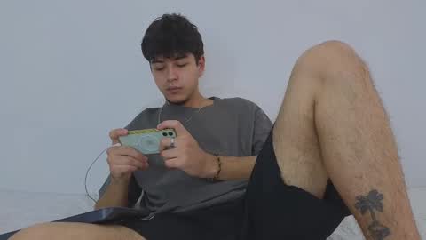 Snapshot of santybig18 chatting on February 23, 2025, 6:23 pm santybig18 online show from February 23, 2025, 6:23 pm