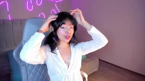 saphyralux online show from March 30, 2026, 10:11 pm