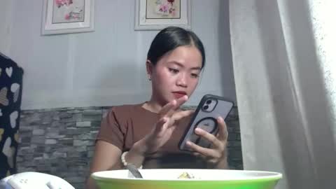 sapphire_amora online show from November 4, 2025, 12:48 pm