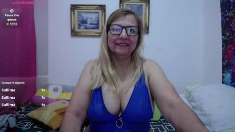 Snapshot of sara211 chatting on September 20, 2025, 3:46 pm sara online show from September 20, 2025, 3:46 pm