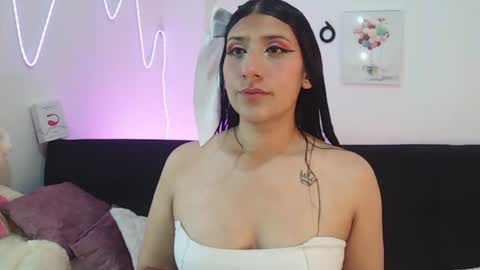 Snapshot of sara_blum_ chatting on June 15, 2026, 3:58 pm SARA online show from June 15, 2026, 3:58 pm