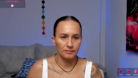 Snapshot of sara_charmy chatting on May 1, 2026, 10:09 am online show from May 1, 2026, 10:09 am