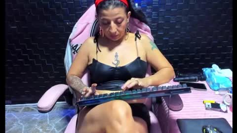 no limits sarah online show from February 20, 2025, 3:56 am