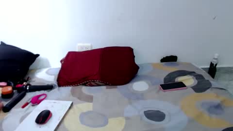 Snapshot of sara_love43 chatting on January 26, 2025, 4:51 pm Sara love online show from January 26, 2025, 4:51 pm