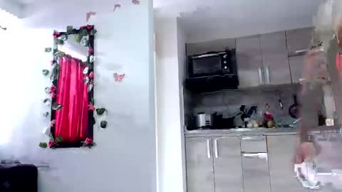 Snapshot of sara_love43 chatting on February 2, 2025, 7:57 pm Sara love online show from February 2, 2025, 7:57 pm