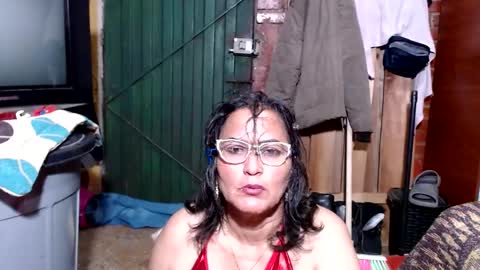 Snapshot of sara_love43 chatting on February 9, 2025, 4:36 am Sara love online show from February 9, 2025, 4:36 am