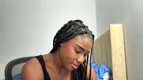 Sara online show from April 21, 2026, 2:26 am