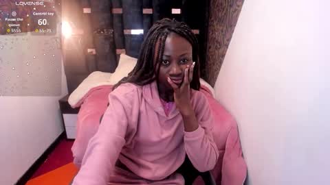 Snapshot of sara_naugty chatting on November 7, 2025, 2:06 pm S A R A online show from November 7, 2025, 2:06 pm